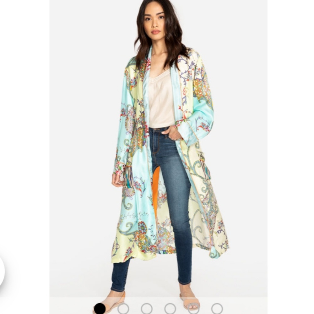 Johnny was EVE ROBE❤️ - Picture 4 of 8
